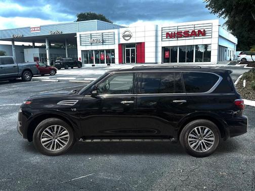 2022 Nissan Armada SV