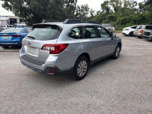 2018 Subaru Outback 2.5i