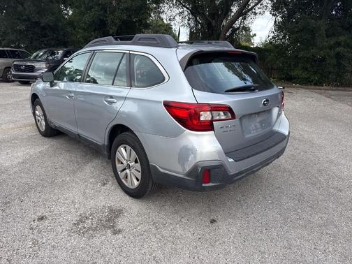 2018 Subaru Outback 2.5i