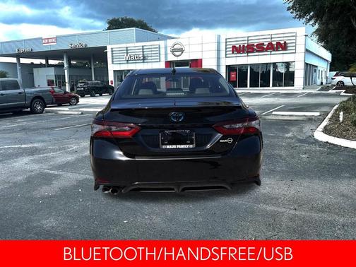 2024 Toyota Camry Hybrid SE