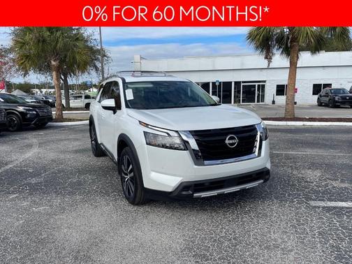 2025 Nissan Pathfinder Platinum