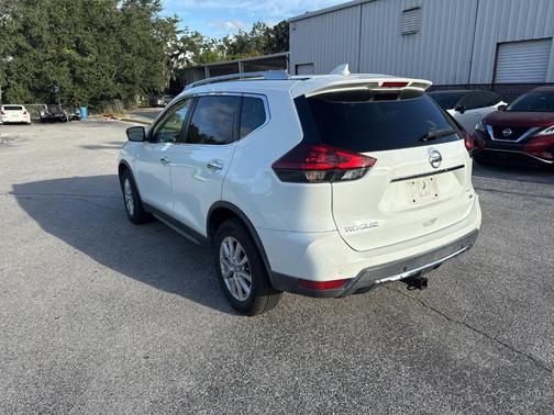 2019 Nissan Rogue SV