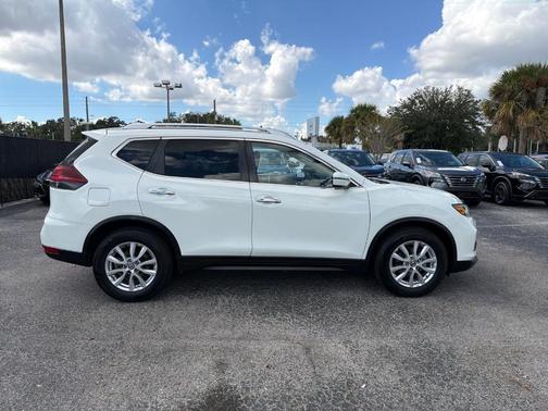 2019 Nissan Rogue SV