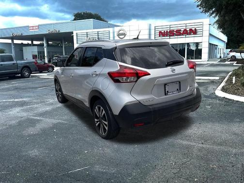 2018 Nissan Kicks SV