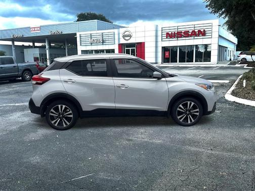 2018 Nissan Kicks SV