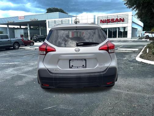 2018 Nissan Kicks SV