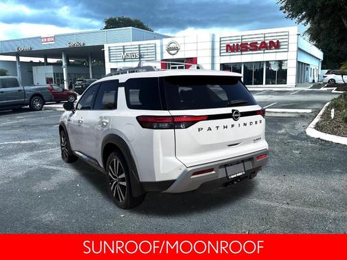 2025 Nissan Pathfinder Platinum