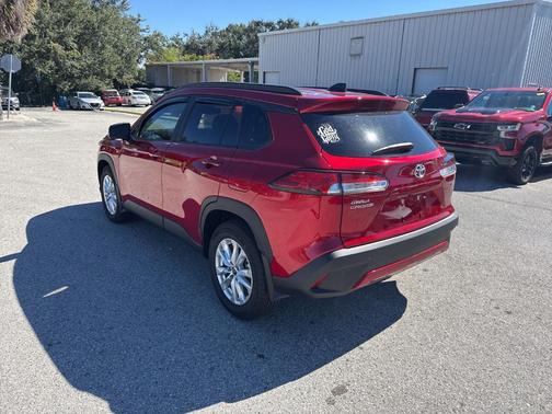 2025 Toyota Corolla Cross LE