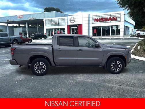 2022 Nissan Frontier SV