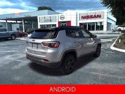 2023 Jeep Compass Trailhawk