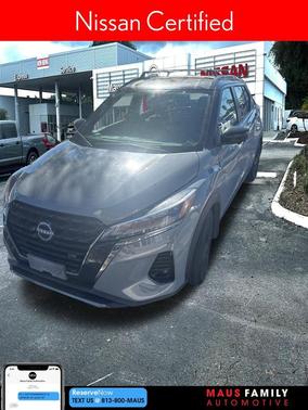 2022 Nissan Kicks SR
