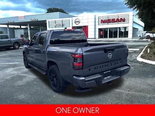 2023 Nissan Frontier SV