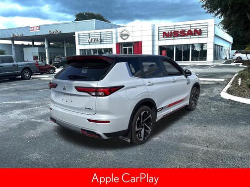 2024 Mitsubishi Outlander PHEV SE