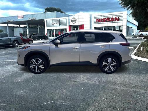2024 Nissan Rogue SL