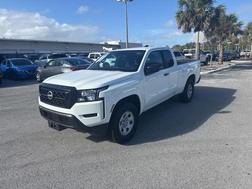 2024 Nissan Frontier S