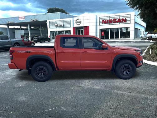 2025 Nissan Frontier PRO-4X