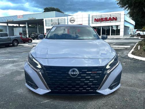 2025 Nissan Altima SR