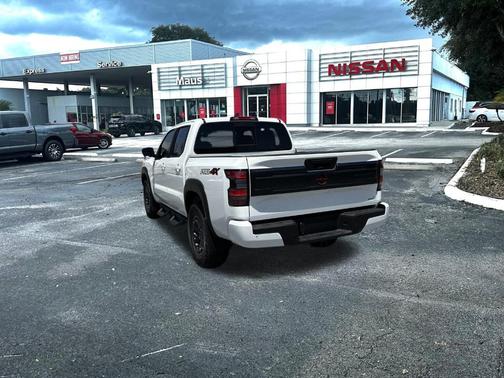 2025 Nissan Frontier PRO-4X