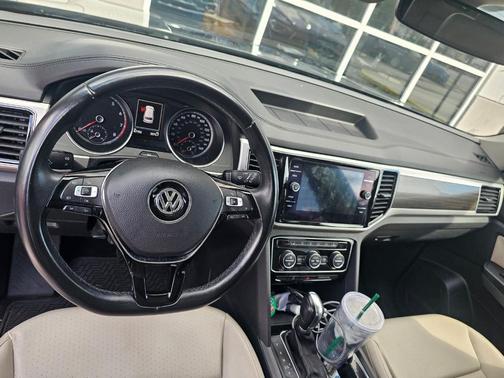 2018 Volkswagen Atlas 3.6L SEL