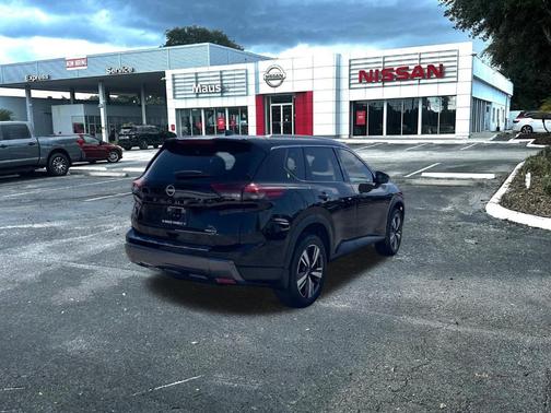 2025 Nissan Rogue SL