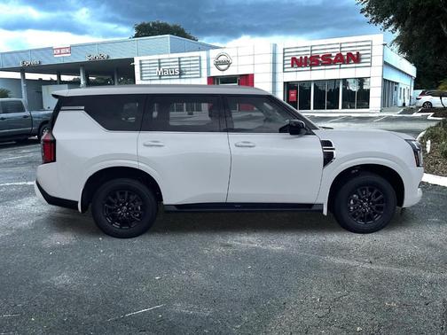 2025 Nissan Armada SV
