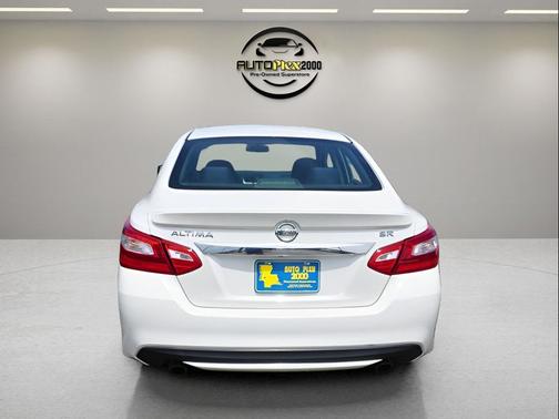 2016 Nissan Altima 2.5 SR