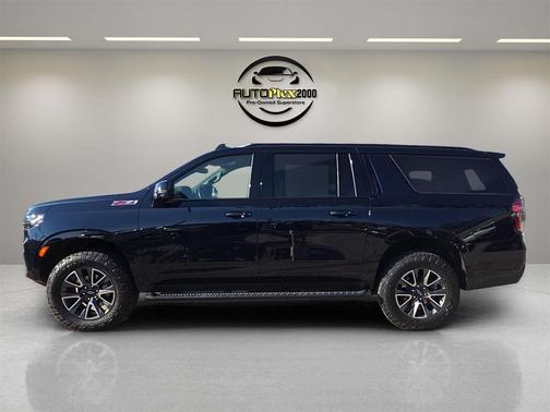 2022 Chevrolet Suburban 4WD Z71