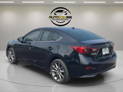 Jet Black Mica 2018 Mazda Mazda3 Touring