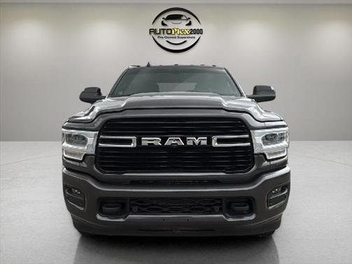 2021 RAM 3500 Big Horn Crew Cab 4x4 8' Box