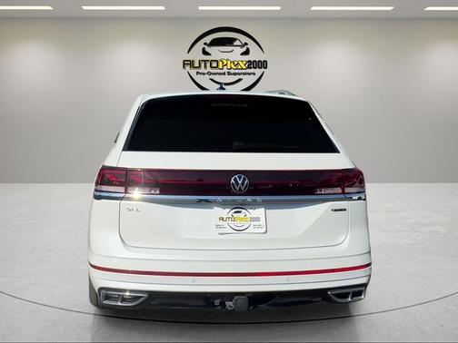 Opal White 2024 Volkswagen Atlas 2.0T SEL Premium R-Line 4MOTION