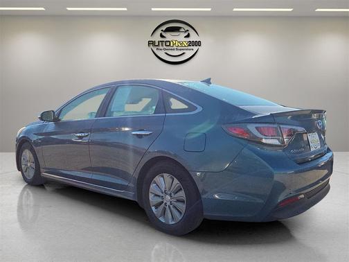 2016 Hyundai SONATA Hybrid SE