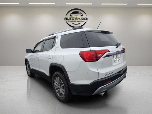 2019 GMC Acadia SLE-2