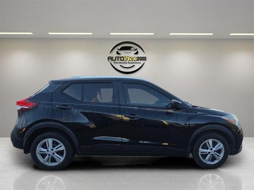 2018 Nissan Kicks S