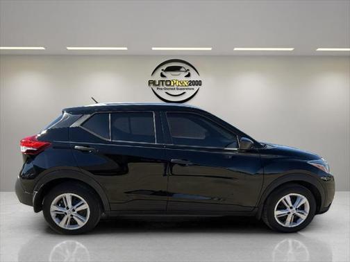 2018 Nissan Kicks S