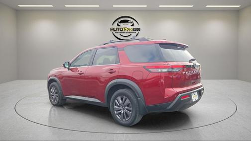 2022 Nissan Pathfinder SV 2WD