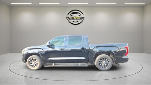 2022 Toyota Tundra Hybrid Platinum