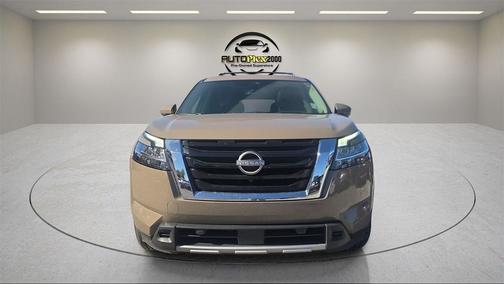 2023 Nissan Pathfinder Platinum FWD