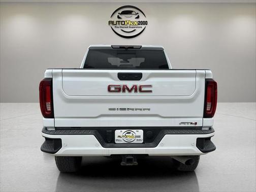 2022 GMC Sierra 2500 AT4