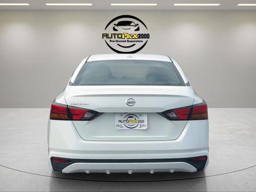 Glacier White 2020 Nissan Altima S FWD