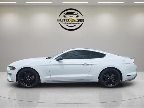 2021 Ford Mustang EcoBoost