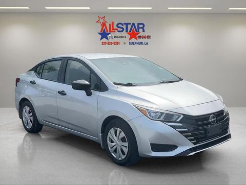 Brilliant Silver Metallic 2024 Nissan Versa 1.6 S
