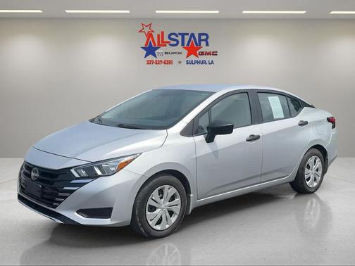 Brilliant Silver Metallic 2024 Nissan Versa 1.6 S