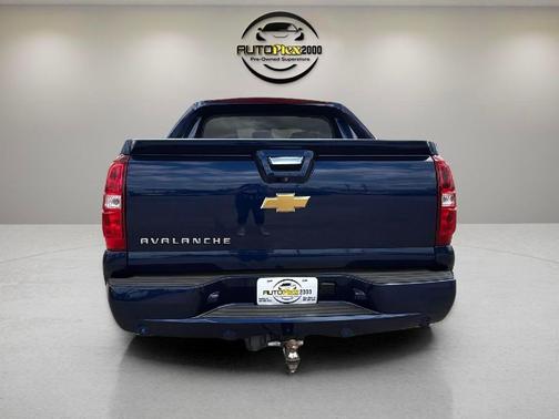 Blue Topaz Metallic 2013 Chevrolet Avalanche LT