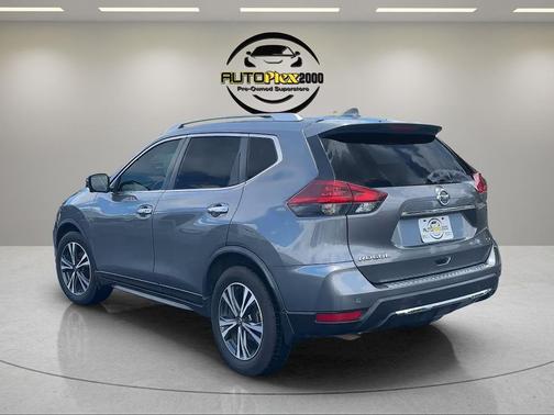 Gun Metallic 2020 Nissan Rogue SV
