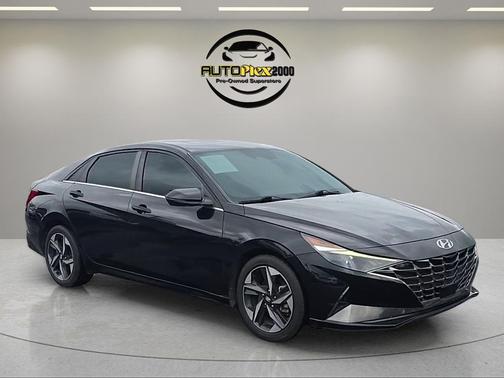 Phantom Black 2021 Hyundai ELANTRA SEL