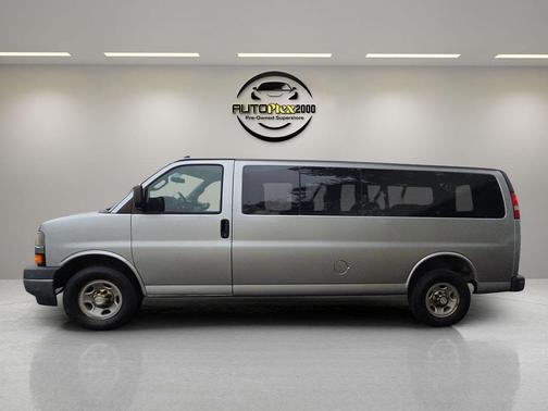 2017 Chevrolet Express 3500 LT