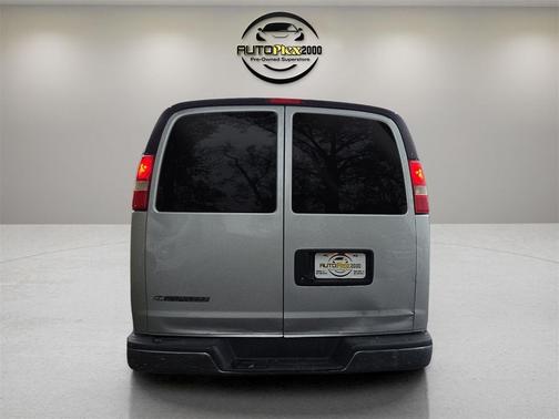 2017 Chevrolet Express 3500 LT