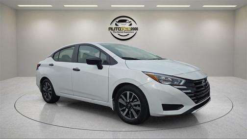 2025 Nissan Versa 1.6 S