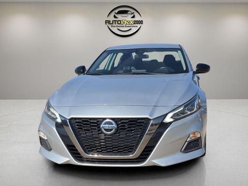 2020 Nissan Altima SR FWD