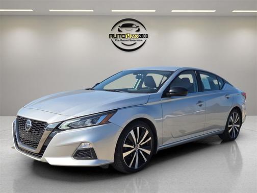 2020 Nissan Altima SR FWD